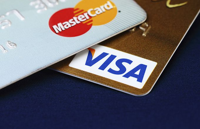 Có nên làm thẻ Visa hay Mastercard? Loại nào tốt hơn? Thẻ mastercard