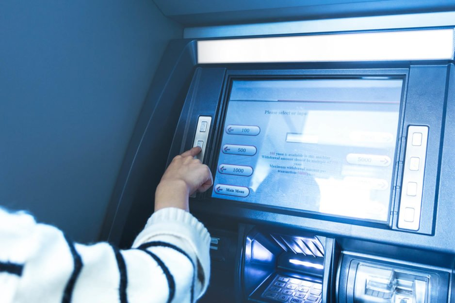 Thẻ ATM là gì? Phân loại và cách sử dụng thẻ ATM