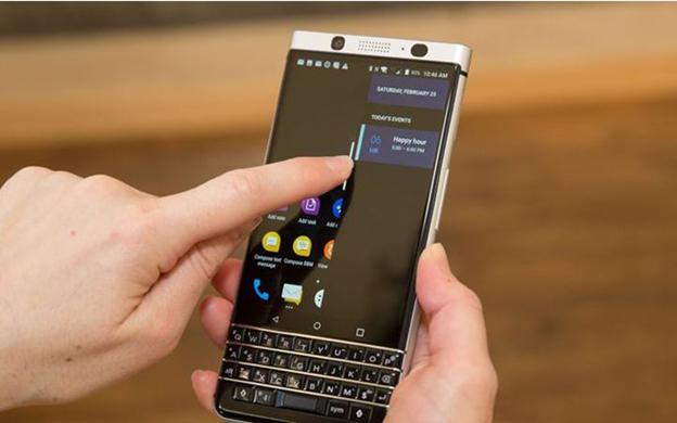 Kiểm tra số điện thoại Viettel trên điện thoại  Blackberry (Nguồn: hoanghamobile.com)