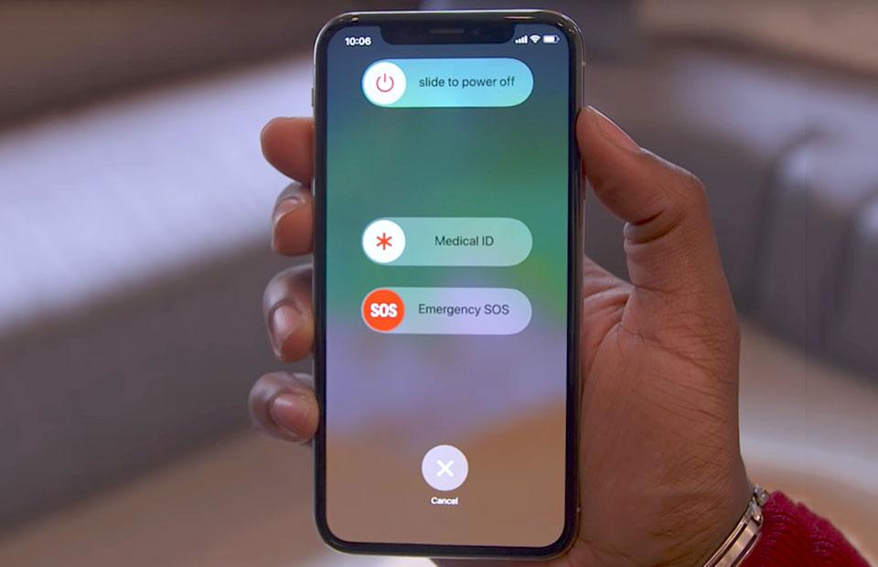 Tắt nguồn iPhone và khởi động lại để sửa lỗi No Service (Nguồn: vatgia.com)