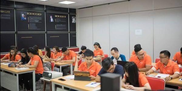 Khóa học marketing online FPT Skillking