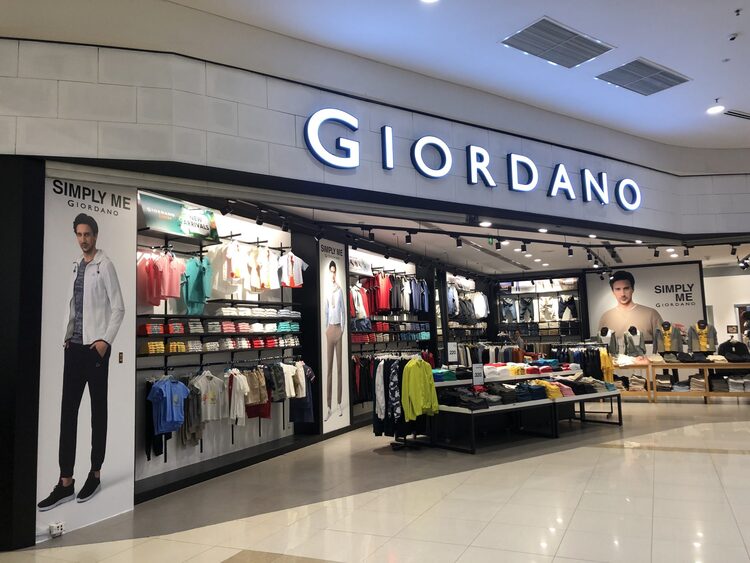 Giordano là thương hiệu thời trang nổi tiếng thành lập vào năm 1980 bởi Jimmy Lai