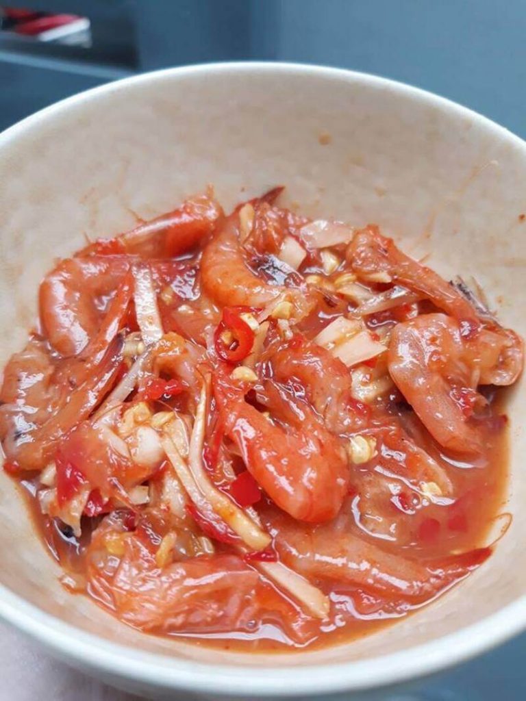 Mắm tôm chua - Đặc sản Huế làm quà