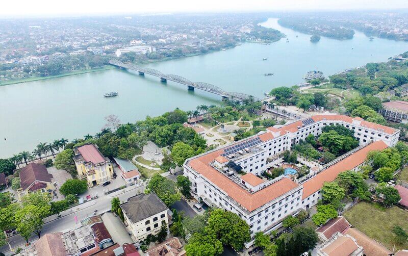 Khách sạn ở Huế gần sông Hương