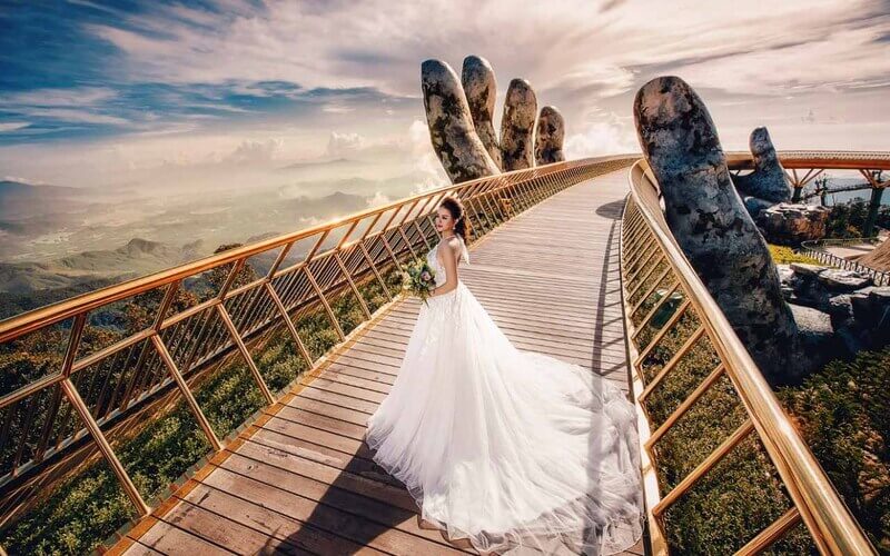 check in cầu bàn tay vàng đà nẵng