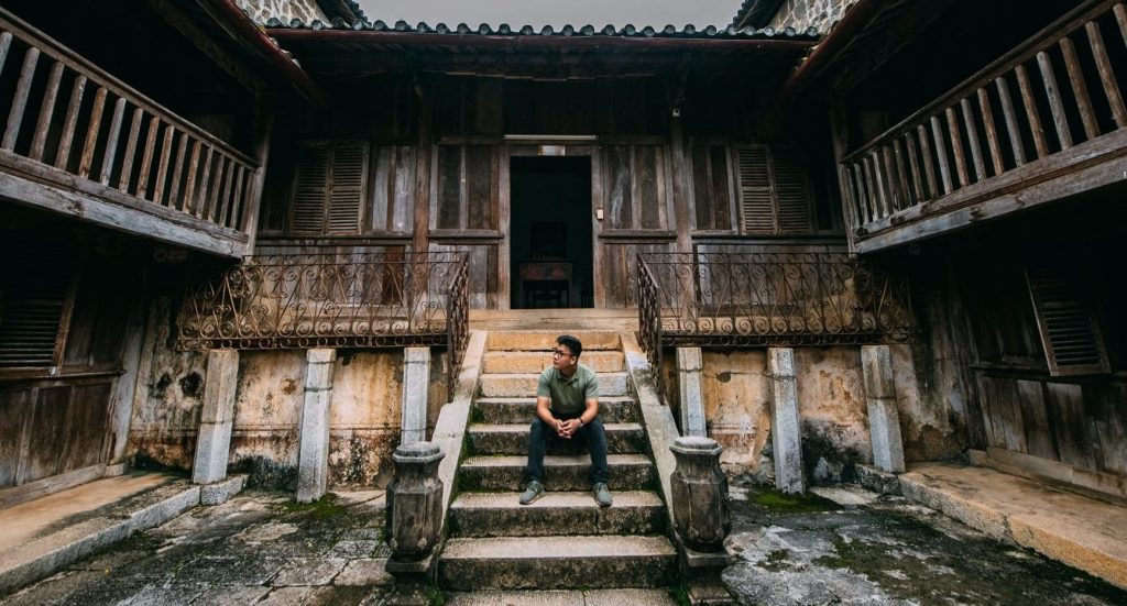 dinh-thu-nha-ho-vuong