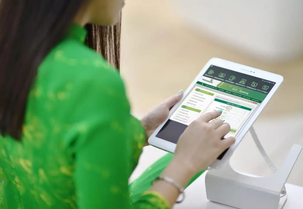 Chuyển tiền liên ngân hàng Vietcombank mất bao lâu thì nhận được tiền? 