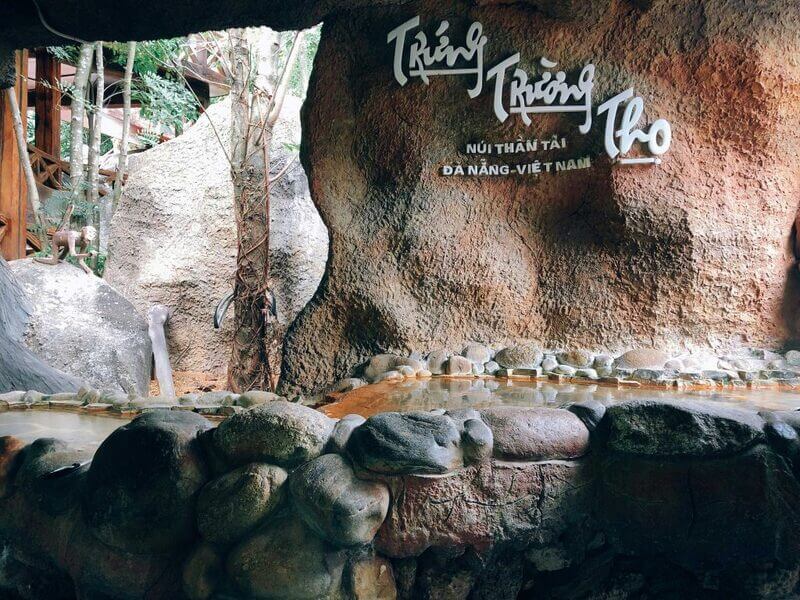 Trứng thần trường thọ đặc biệt trong khu du lịch núi thần tài đà nẵng