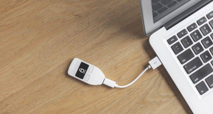 Cách cài đặt ví lạnh Trezor 