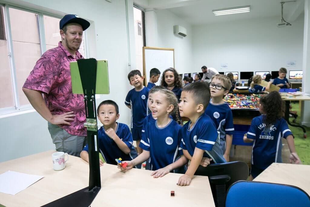 The inquiry-based approach to teaching is used at ISHCMC