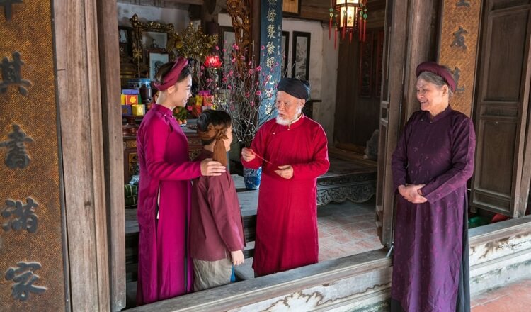 Ý nghĩa của phong tục chúc Tết dịp đầu năm