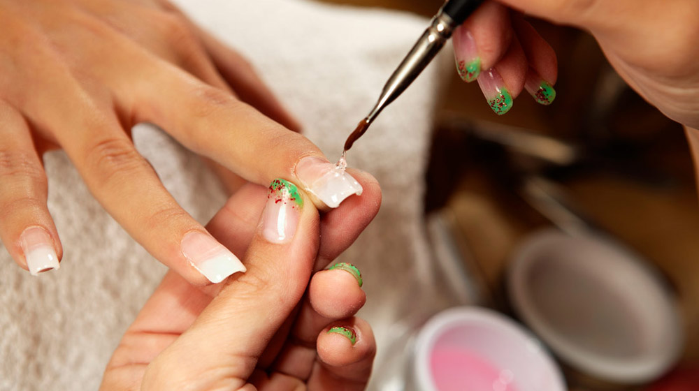 Chuyên viên nails chuyên nghiệp có thể kiếm được mức thu nhập ổn định