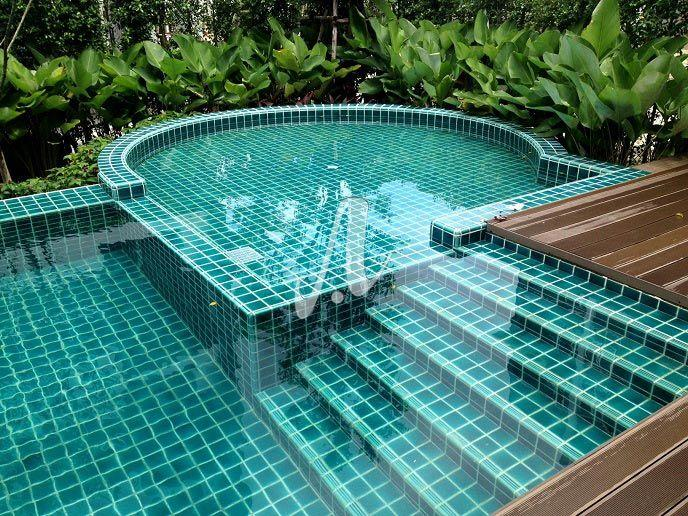 Gạch mosaic ốp hồ bơi thủy tinh